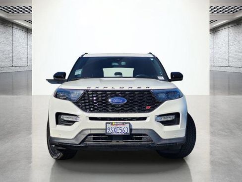 Certified 2020 Ford Explorer ST w/ ST Street Pack image 4