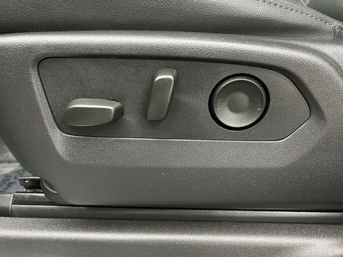 Used 2024 GMC Sierra 1500 SLT w/ SLT Premium Package image 13