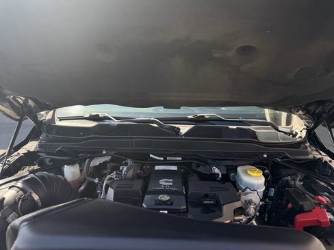 Used 2020 RAM 2500 Laramie AWD/4WD image 38