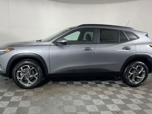 New 2026 Chevrolet Trax LT w/ LT Convenience Package image 5