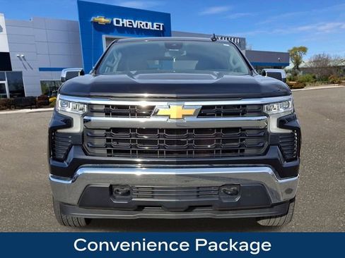 Used 2024 Chevrolet Silverado 1500 LT image 3