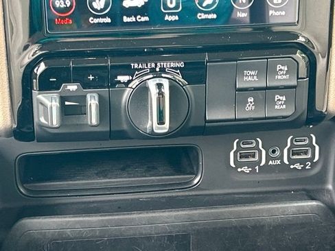 Used 2021 RAM 1500 Laramie AWD/4WD image 57