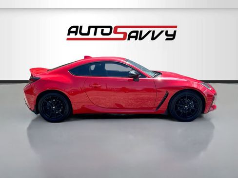 Used 2023 Toyota GR86 Premium RWD image 8