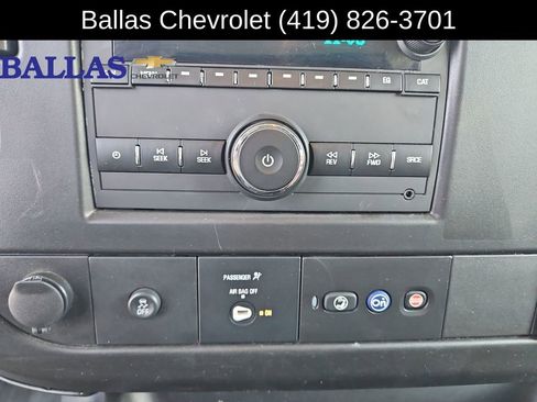 Certified 2024 GMC Savana 2500 w/ Driver Convenience Package RWD image 7