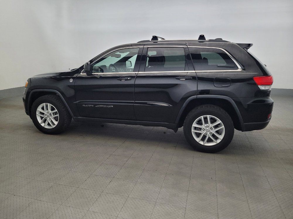 Used 2017 Jeep Grand Cherokee Laredo w/ Quick Order Package 23E AWD/4WD image 3