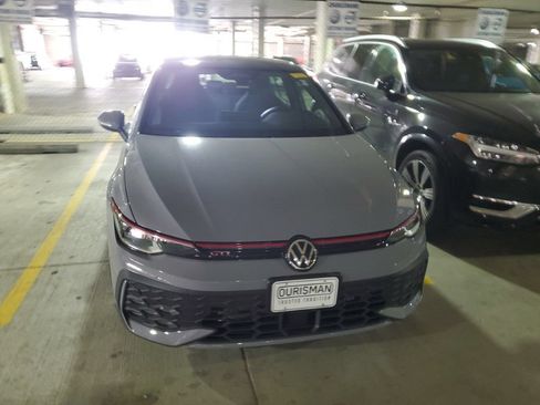 Certified 2026 Volkswagen GTI SE FWD image 14