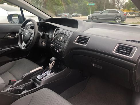 Used 2014 Honda Civic LX image 9