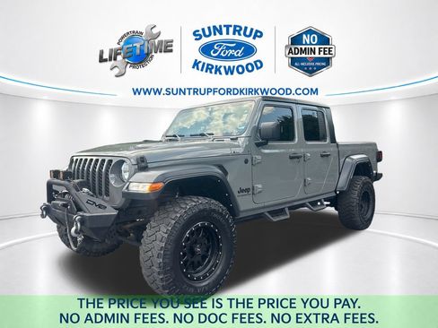 Used 2021 Jeep Gladiator Sport AWD/4WD image 1