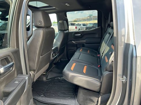 Used 2020 GMC Sierra 1500 AT4 w/ Technology Package AWD/4WD image 9