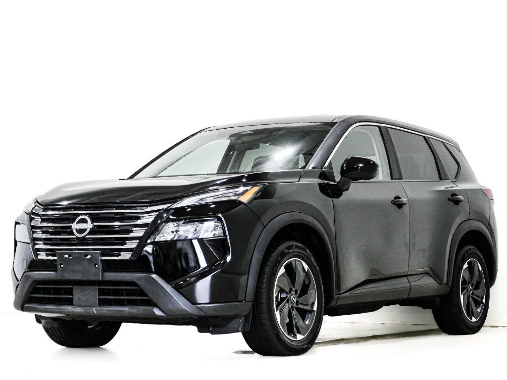 Used 2025 Nissan Rogue SV AWD/4WD image 3