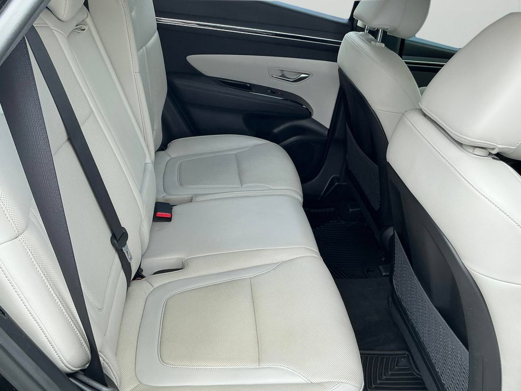 Used 2022 Hyundai Tucson Limited FWD image 17