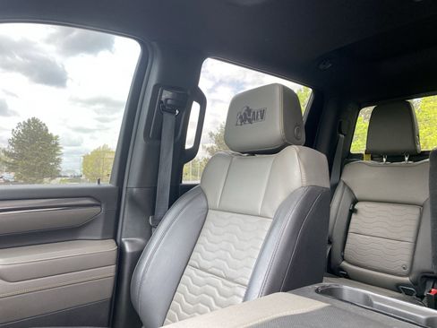 Used 2024 Chevrolet Silverado 2500 ZR2 w/ ZR2 Bison Edition image 19