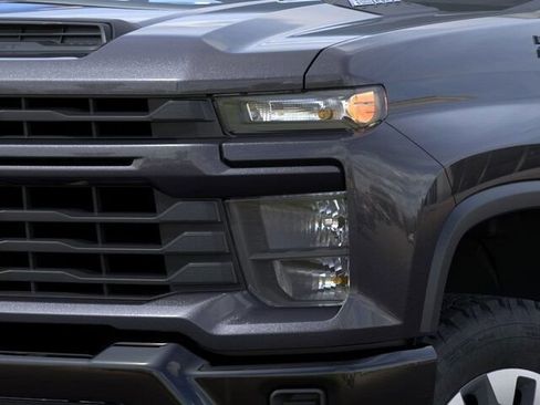 Used 2024 Chevrolet Silverado 2500 Custom w/ Custom Convenience Package AWD/4WD image 10