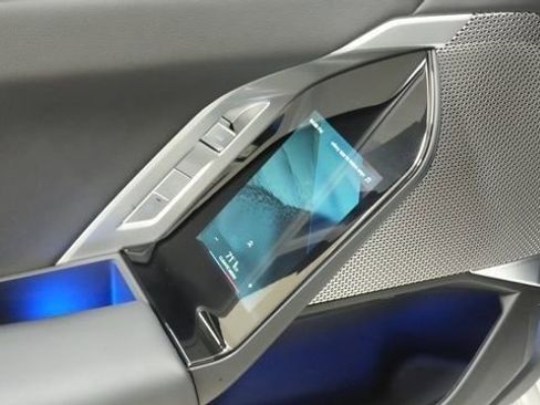 Certified 2024 BMW i7 M70 image 22