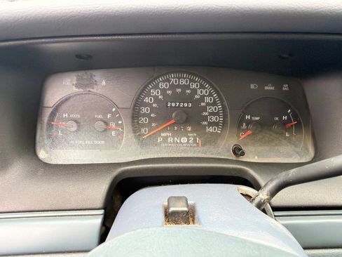Used 1999 Ford Crown Victoria Police Interceptor RWD image 12