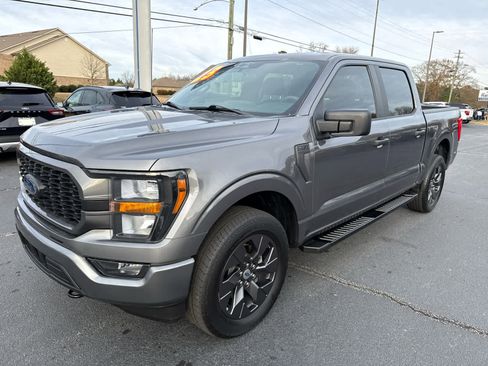 Used 2023 Ford F150 XL w/ STX Appearance Package image 4