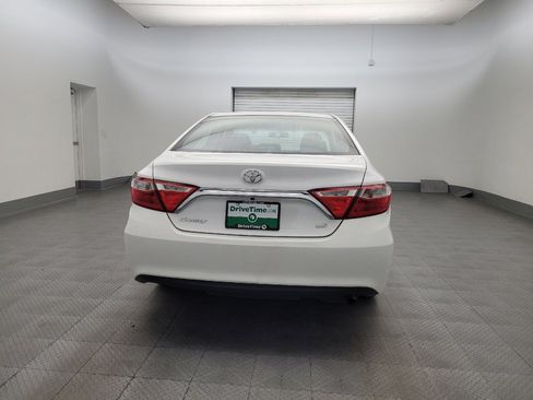 Used 2017 Toyota Camry LE image 7