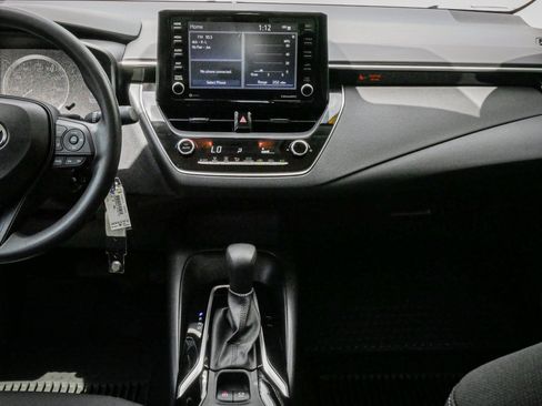 Used 2022 Toyota Corolla LE FWD image 28