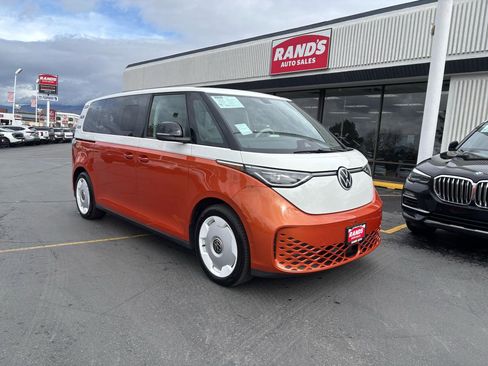 Used 2025 Volkswagen ID. Buzz 1st Edition image 2
