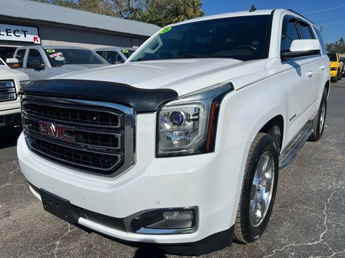 Used 2015 GMC Yukon SLT image 2