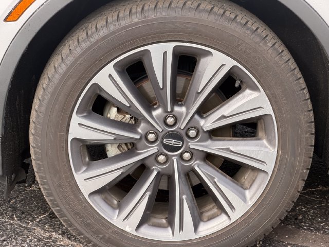 Used 2020 Lincoln Corsair Reserve w/ Equipment Group 201A AWD/4WD image 17