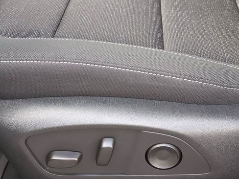 New 2026 Chevrolet Traverse LT w/ LPO, Floor Liner Package FWD image 18