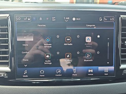 Used 2025 Chrysler Pacifica Select FWD image 15
