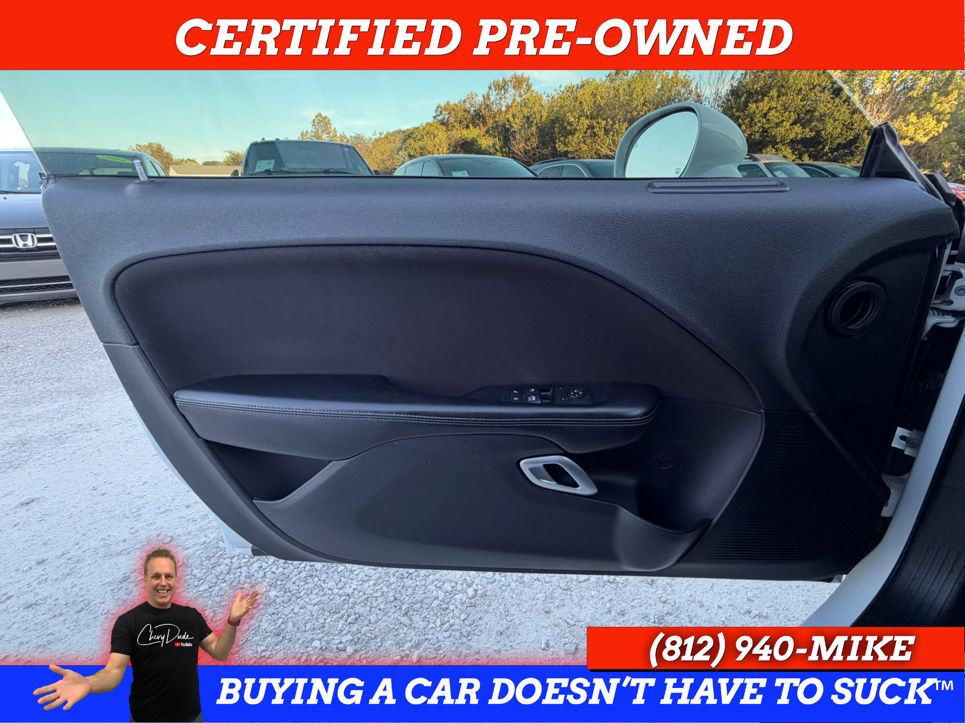 Used 2015 Dodge Challenger SXT w/ Driver Convenience Group RWD image 23