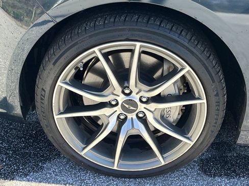 Used 2025 Genesis G70 2.5T image 28