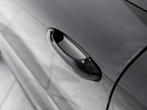 Used 2025 Porsche Macan image 44