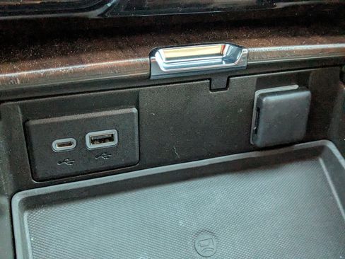 Used 2023 GMC Yukon XL Denali Ultimate image 25