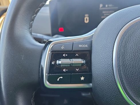 Certified 2024 Kia Sorento S image 22