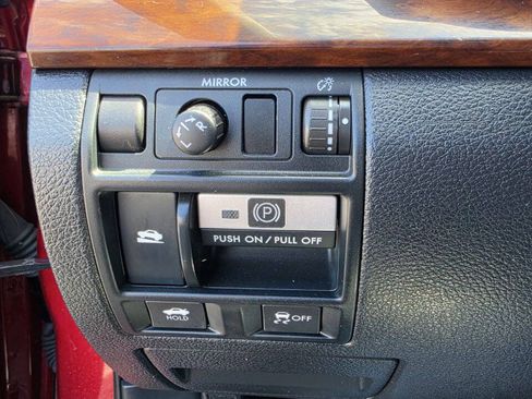 Used 2013 Subaru Legacy 2.5i Limited w/ Popular Pkg 2 AWD/4WD image 18