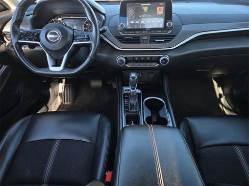 Used 2024 Nissan Altima 2.5 SR image 8