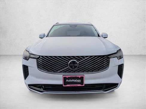 Certified 2025 Volvo XC90 B6 Plus w/ Protection Package Premier image 2