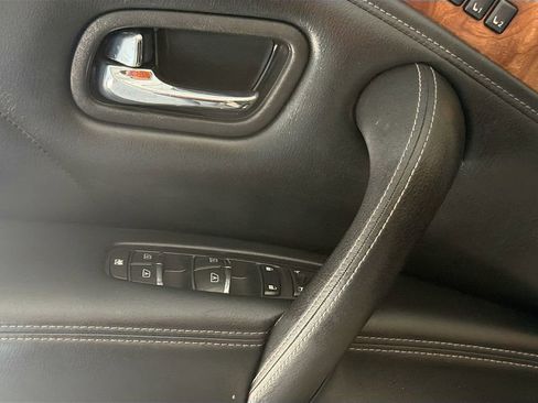 Used 2017 INFINITI QX80 4WD w/ Deluxe Technology Package image 19