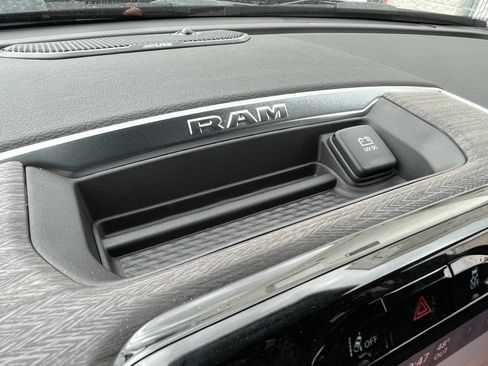 New 2026 RAM 2500 Laramie w/ Night Edition AWD/4WD image 20