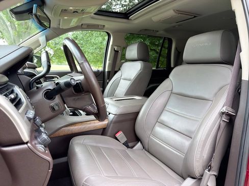 Used 2020 GMC Yukon Denali w/ Open Road Package AWD/4WD image 21