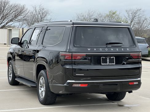 Used 2023 Jeep Wagoneer L 4WD w/ Rear Seat Video Group 1 image 7