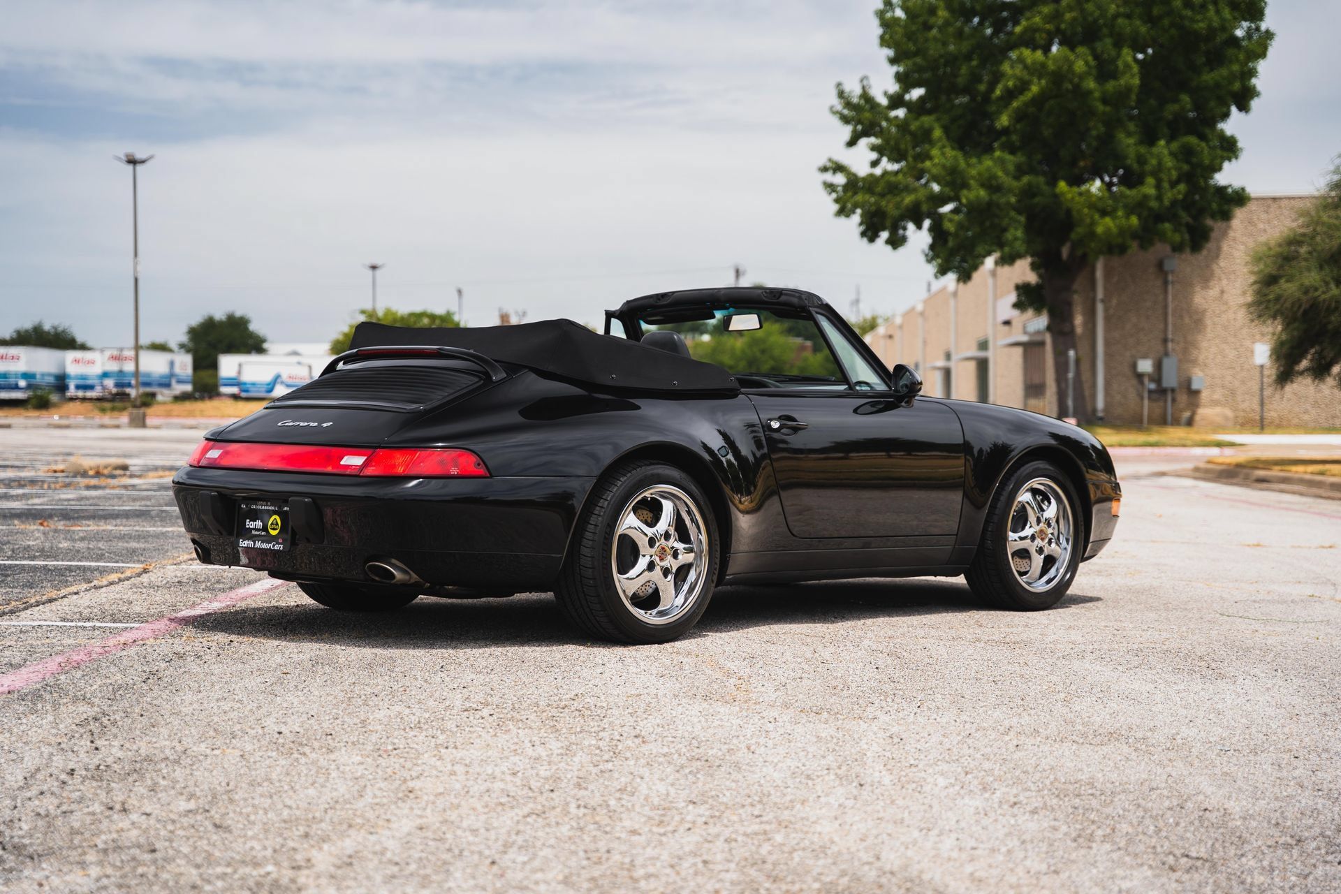 Used 1995 Porsche 911 Carrera RWD image 10