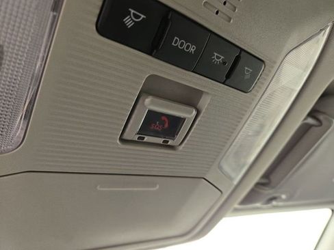 Used 2025 Toyota RAV4 XLE image 27