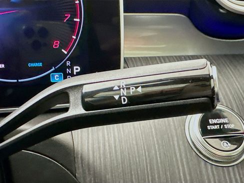 Used 2025 Mercedes-Benz C 300 Sedan image 18