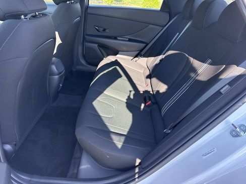 Used 2025 Hyundai Elantra Sport FWD image 23