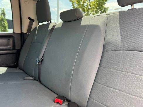 Used 2017 RAM 1500 Express AWD/4WD image 23