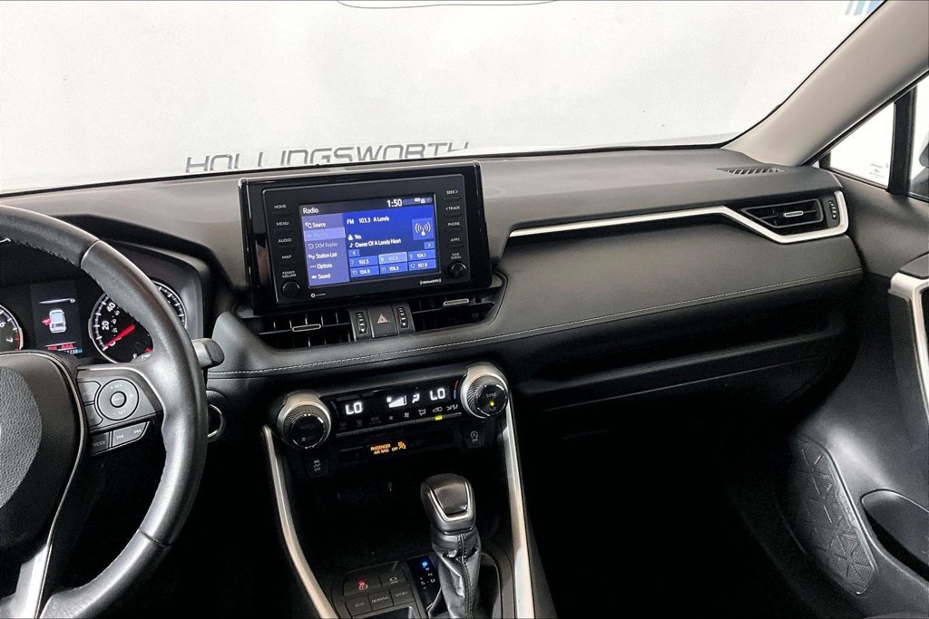 Used 2020 Toyota RAV4 XLE Premium FWD image 5