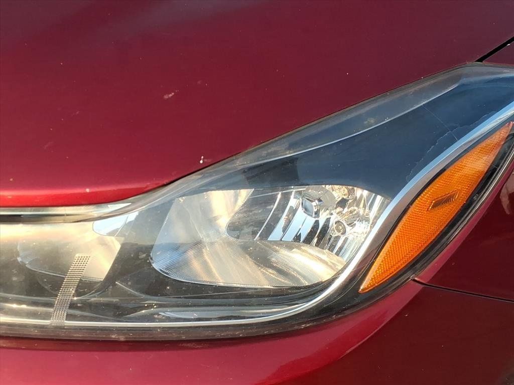 Used 2021 Chevrolet Trax LS w/ Tint and Cruise Package AWD/4WD image 11