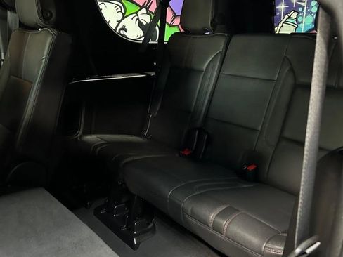 Used 2024 Chevrolet Suburban RST image 12