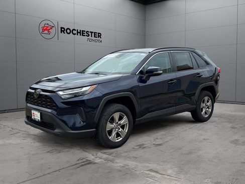 Certified 2022 Toyota RAV4 XLE AWD/4WD image 7