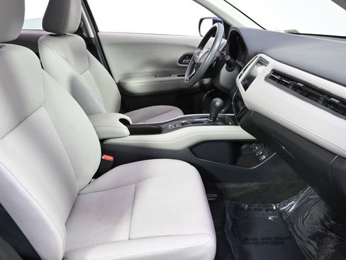 Used 2016 Honda HR-V EX image 16