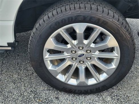 Used 2023 Ford F150 Limited image 6